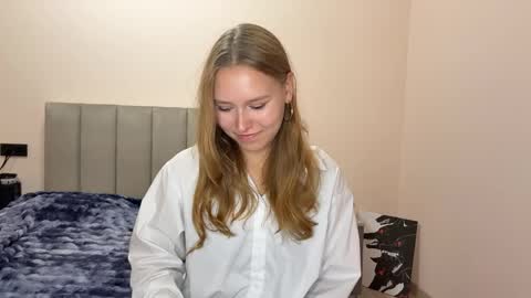 Snapshot of eugenierickel chatting on May 11, 4:04 pm Alice online show from May 11, 4:04 pm