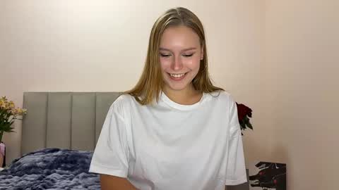 Snapshot of eugenierickel chatting on May 20, 2:23 pm Alice online show from May 20, 2:23 pm