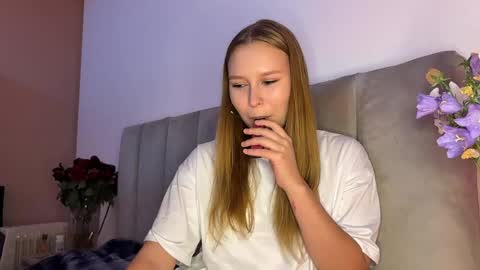 Snapshot of eugenierickel chatting on May 26, 2:02 pm Alice online show from May 26, 2:02 pm