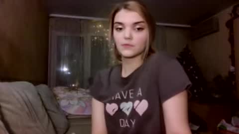 Viola online show from December 22, 7:33 pm