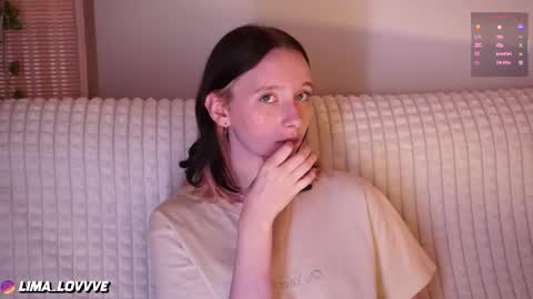 Snapshot of euphoria_girls chatting on January 16, 5:28 pm check about me online show from January 16, 5:28 pm