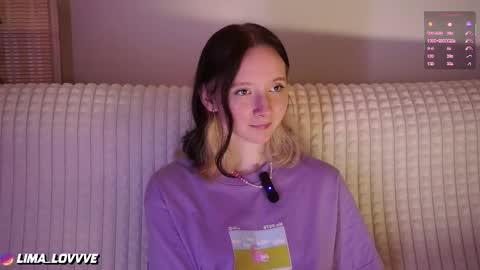 Snapshot of euphoria_girls chatting on January 17, 5:38 pm check about me online show from January 17, 5:38 pm