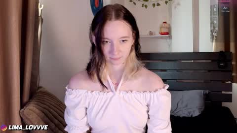 Snapshot of euphoria_girls chatting on February 16, 1:35 am check about me online show from February 16, 1:35 am