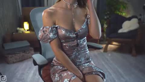 Snapshot of euphoriiiaa chatting on February 14, 2:14 pm Mira online show from February 14, 2:14 pm