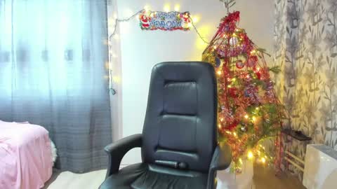 Snapshot of eva_7777 chatting on January 17, 6:47 am Eva online show from January 17, 6:47 am