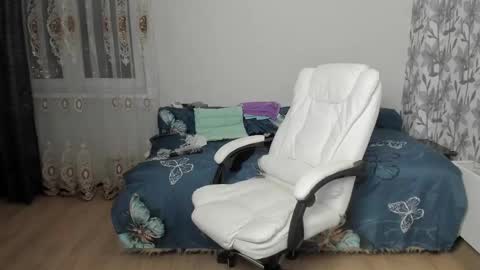 Snapshot of eva_7777 chatting on November 8, 12:27 pm Eva online show from November 8, 12:27 pm