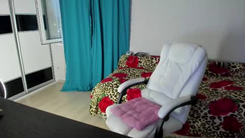 Snapshot of eva_7777 chatting on July 8, 8:46 pm Eva online show from July 8, 8:46 pm