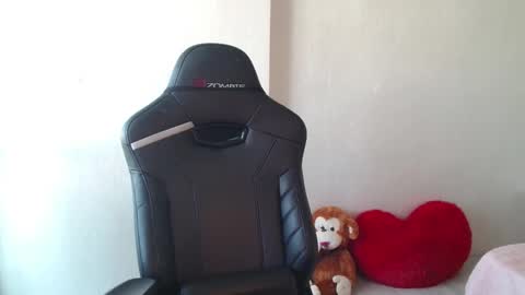 Vanellope online show from March 18, 7:33 am