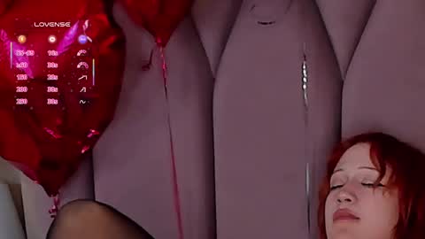 Snapshot of eva_cramer chatting on February 27, 5:45 am Eva Cramer online show from February 27, 5:45 am