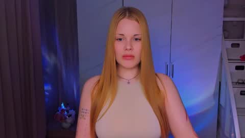 Eva online show from May 4, 11:45 pm