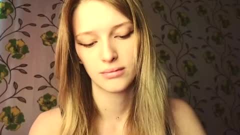 Snapshot of eva_eyre chatting on May 12, 2:25 pm Evvie online show from May 12, 2:25 pm