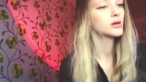 Snapshot of eva_eyre chatting on June 13, 5:38 am Evvie online show from June 13, 5:38 am