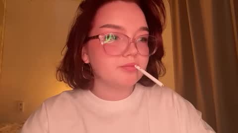 Snapshot of eva_kittenn chatting on February 8, 1:47 pm eva_kittenn online show from February 8, 1:47 pm