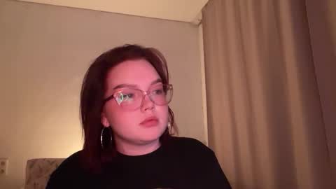 Snapshot of eva_kittenn chatting on February 12, 2:56 pm eva_kittenn online show from February 12, 2:56 pm