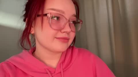 eva_kittenn online show from April 4, 1:19 pm