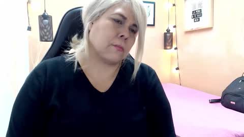 eva_love49 online show from November 6, 12:06 pm
