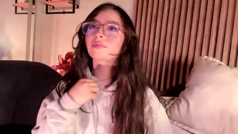 Angelinne online show from May 20, 3:34 am