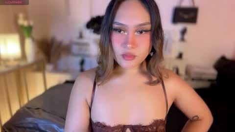 Queen Eva Mazikeen online show from March 4, 9:32 pm