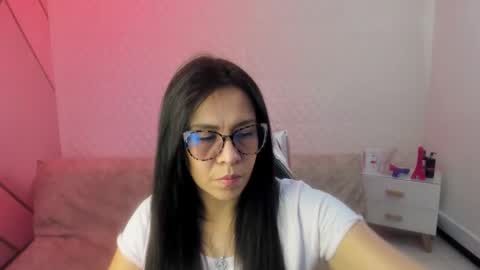 Eva  online show from February 22, 1:09 pm