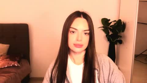 Eva online show from April 11, 4:00 pm