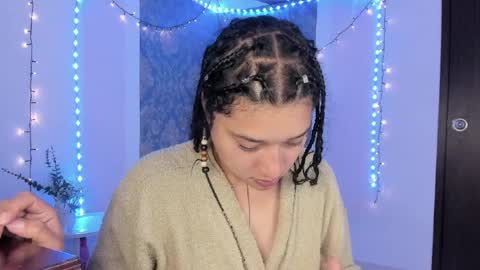 Eva  online show from April 3, 9:51 am