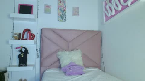 Eva Sin online show from April 9, 11:21 pm