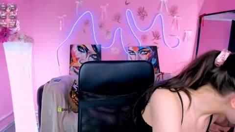 Eva online show from May 29, 5:49 am