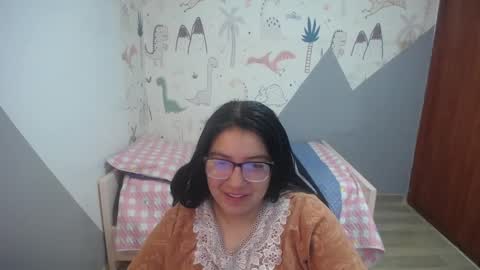 eva_smit_t online show from December 19, 2:51 am