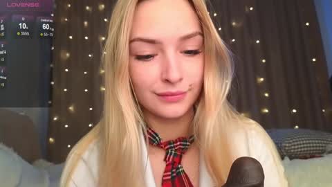 Hello Im Eva online show from January 12, 2:09 pm