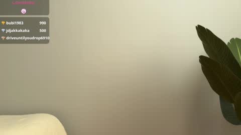 Hello Im Eva online show from May 15, 5:47 am