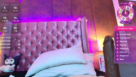 Snapshot of evaa_cloee chatting on January 19, 8:07 am EVA CLOEE online show from January 19, 8:07 am