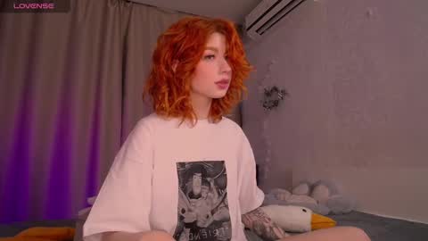 Snapshot of evaa_moonn_ chatting on January 27, 10:38 am Eva online show from January 27, 10:38 am