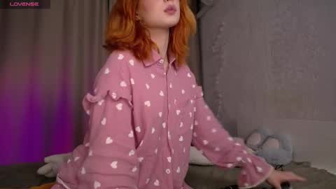 Snapshot of evaa_moonn_ chatting on September 12, 11:59 pm Eva online show from September 12, 11:59 pm