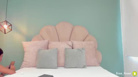 Eva online show from September 15, 5:57 pm