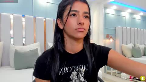 Eva online show from November 12, 9:03 pm