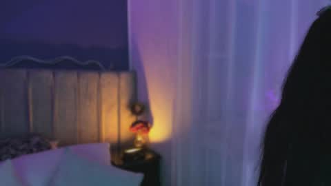 Snapshot of evaa_stevens chatting on April 8, 8:31 pm julieth online show from April 8, 8:31 pm