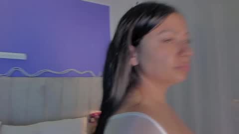 Snapshot of evaa_stevens chatting on May 26, 7:54 pm julieth online show from May 26, 7:54 pm