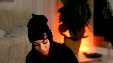 Eva  online show from January 11, 4:39 am