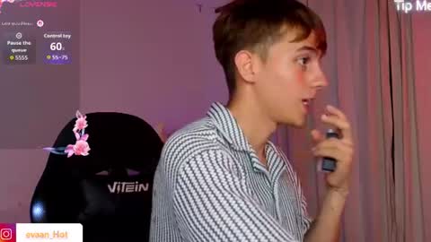 EVAN online show from August 8, 4:36 am