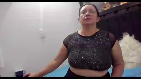 Snapshot of evaaross chatting on February 11, 10:18 pm Eva online show from February 11, 10:18 pm