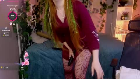 EvaBellea online show from June 9, 2:39 pm