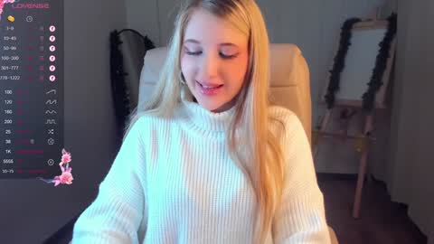 Eva  online show from December 15, 2:41 am