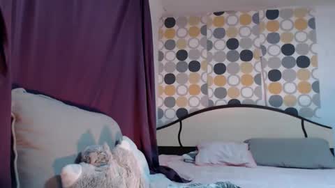 hornycrissyyourlove online show from October 9, 1:58 am