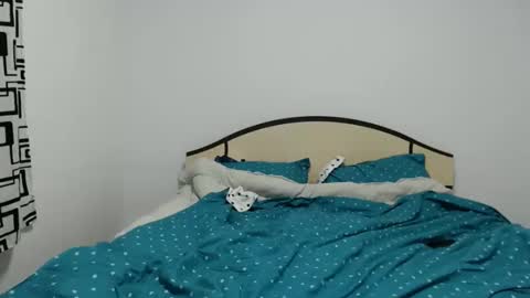 hornycrissyyourlove online show from April 18, 4:05 am