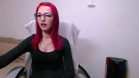 EvadesireONE online show from April 19, 8:02 am