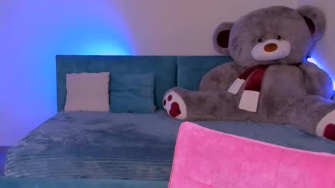 Eva online show from February 28, 10:17 pm