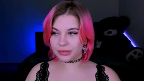 Eva online show from March 6, 10:15 pm