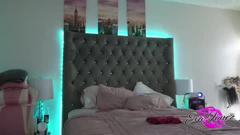 Eva online show from January 17, 8:08 am