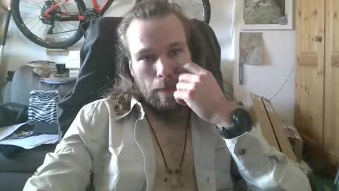 Han online show from March 13, 11:50 am