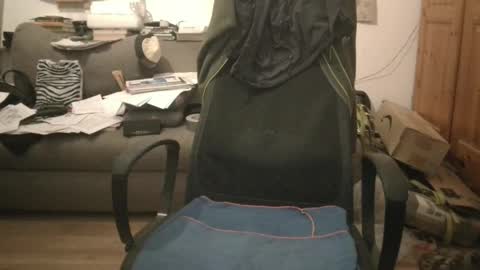 Han online show from April 2, 10:07 pm